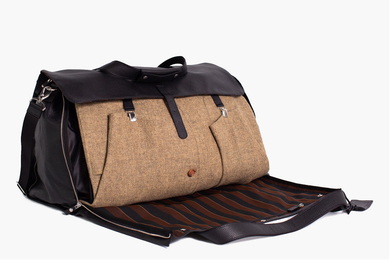 Globetrotter - Full-grain Leather Weekender Garment Bag - Black/Camel – THE  OUTLIERMAN